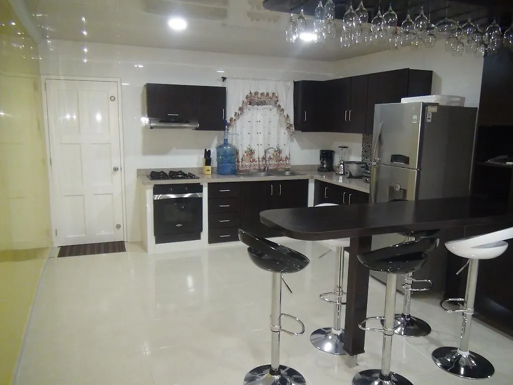 Penzion I Bbbsai Casa Vacacional En San Andres Islas - Alquiler